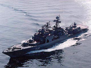 Большой противолодочный корабль Тихоокеанского флота "Адмирал Пантелеев" приступит к патрулированию района Сомали в апреле. Он прибудет в регион вместе с двумя судами обеспечения