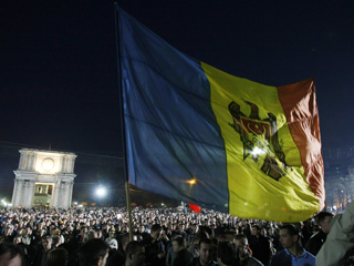Три основные оппозиционные партии Молдавии будут требовать признания парламентских выборов 5 апреля недействительными и проведения новых выборов