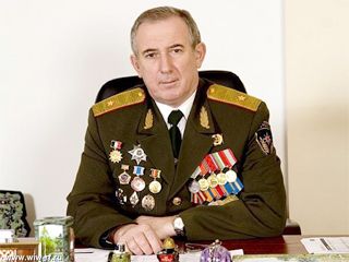 Самарский гарнизонный военный суд в пятницу вынес обвинительный приговор в отношении бывшего главы управления МЧС РФ по Самарской области Тамази Габричидзе, который обвинялся в избиении подчиненного