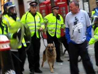 В отношении причин смерти 47-летнего жителя Лондона Иана Томлинсона, который скончался во время противостояния между полицией и демонстрантами в первый день саммита "двадцатки", может быть проведена уже третья патолого-анатомическая экспертиза