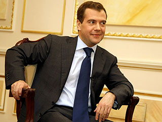 Российский инвестиционный интерес к нефтегазовой промышленности Нигерии - один из движущих мотивов первой поездки президента России Дмитрия Медведева в Африку в июне