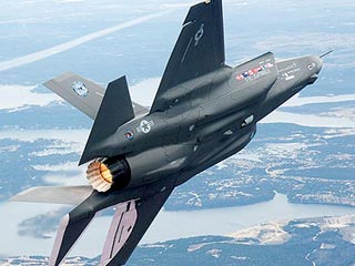 Пентагон и корпорация Lockheed Martin опровергли сообщения СМИ о похищении кибершпионами секретной информации о новейшем истребителе F-35
