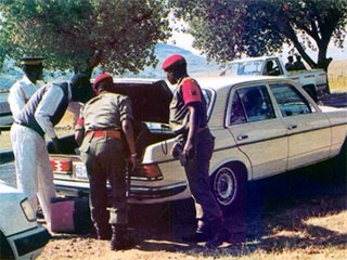 Премьер-министр небольшого африканского государства Лесото Пакалита Мосисили остался в живых после попытки покушения на его жизнь