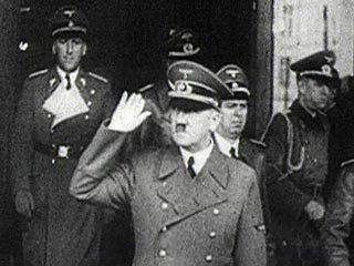 Адолф Гитлер
