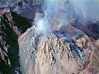 На Камчатке вулкан Шивелуч выбросил столб пепла на семикилометровую высоту 