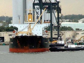 Сомалийские пираты освободили йеменский танкер Sea Princess II