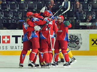 Россияне продлили победную серию на чемпионате мира, одолев шведов в овертайме