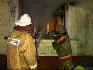 Пожар в двухэтажном доме в Иркутске - трое погибших