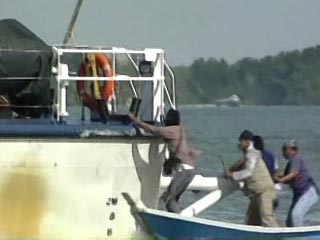 В плен к сомалийским пиратам попали 24 украинских моряка