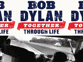 овый альбом американского музыканта Боба Дилана "Together Through Life" поднялся на первую строчку в британских чартах