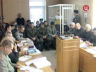 Военный гарнизонный суд Новосибирска в четверг вынес приговор 10 курсантам высшего военного командного училища (НВВКУ), обвиняемым по делу об избиении своего однокурсника Радмира Сагитова, покончившего с собой в марте 2008 года