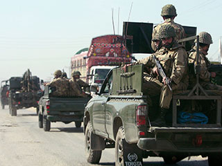 Глава правительства Пакистана заявил, что правительственные войска, сражающиеся с боевиками в долине Сват, борются "за выживание страны"