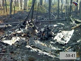 "Черные ящики" губернаторского вертолета, разбившегося в воскресенье в Иркутской области, до сих пор не найдены