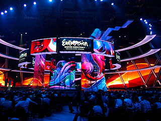 В Москве в спорткомплексе "Олимпийский" во вторник состоится первый полуфинал "Евровидения-2009". 