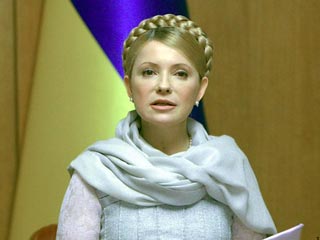 Премьер-министр Украины Юлия Тимошенко вступилась за главу МВД своего правительства Юрия Луценко, который подал в Верховную Раду прошение об отставке