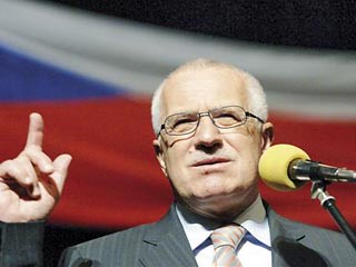 Президент Чехии Вацлав Клаус отказался председательствовать на летнем саммите Евросоюза в Брюсселе, который пройдет в июне 2009 года