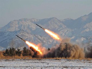Запуск в Северной Корее 5 апреля мощной ракеты не привел к выводу на околоземную орбиту спутника, как это было объявлено Пхеньяном. Такой вывод содержится в распространенном специальном докладе Министерства обороны Японии