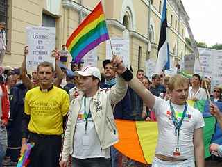 Административный районный суд отменил запрет Рижской думы на проведение гей-парада в центре Риги 16 мая. Напомним, накануне власти столицы запретили это мероприятие