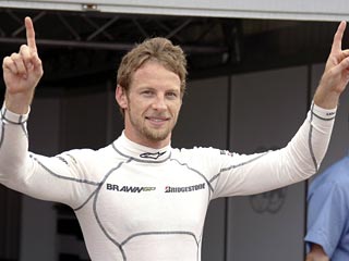 Лидер чемпионата мира по автогонкам в классе машин "Формула-1" британец Дженсон Баттон стал победителем квалификации Гран-при Монако