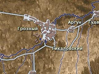 Сотрудники уголовного розыска УВД Грозненского района обнаружили в субботу в лесном массиве вблизи села Чишки тайник, в котором находились огнемет, два гранатомета, три пулемета и три автомата Калашникова