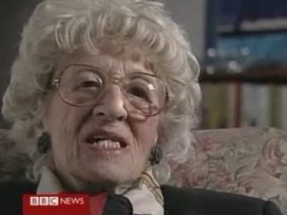 Последняя пассажирка "Титаника", затонувшего 97 лет назад в северной Атлантике, Миллвина Дин скончалась на 98-м году жизни в одном из домов престарелых английского графства Гэмпшир