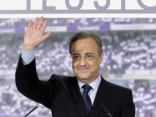 В связи с отсутствием других кандидатов комиссия по выборам испанского футбольного клуба "Реал" (Мадрид) объявила новым президентом клуба владельца крупной строительной компании Флорентино Переса