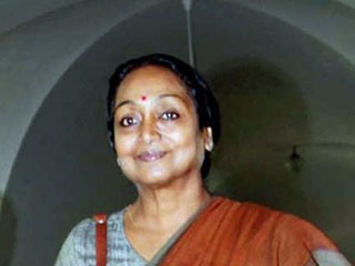 Спикером нижней палаты индийского парламента впервые в истории страны избрана женщина, выходец из касты "неприкасаемых" Мейра Кумар