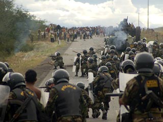 Более 50 человек убиты в столкновениях полиции и аборигенов на севере Перу