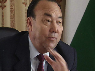 Президента Башкирии и члена высшего совета "Единой России" Муртазу Рахимова Рахимова могут исключить из партии