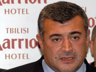 Один из лидеров оппозиции Леван Гачечиладзе оценил встречу с Саакашвили, состоявшуюся "с глазу на глаз", как "безрезультатную"