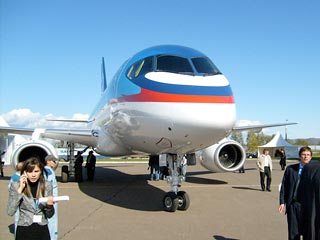 "Аэрофлот" ждет российские Sukhoi Superjet 100 с нетерпением, а закупку Boeing и Airbus "сдвинет во времени"