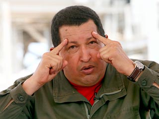 Президент Венесуэлы Уго Чавес старательно поддерживает свой импонирующий многим гражданам страны имидж человека, который не стесняется в своей речи употреблять крепких выражений