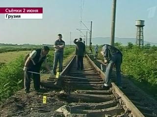 Это не первый взрыв на железной дороге в Грузии, причем все они произошли после грузино-российского конфликта в августе 2008 года. Последний такой случай произошел 2 июня