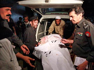 В Пакистанском городе Пешавар в четверг прогремел очередной взрыв, погиб по меньшей мере один человек, еще 14 получили ранения