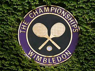 На третьем в сезоне теннисном турнире серии "Большого шлема" - Уимблдоне - стартовала квалификация в мужском и женском одиночном разрядах