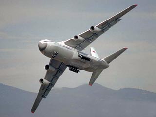 Транспортный самолет Ан-124 "российского происхождения" незаконно пересек воздушную границу Индии и был вынужден сесть в аэропорту Мумбаи