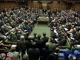 Нижняя палата британского парламента выбрала нового спикера - предыдущий впервые в истории ушел из-за скандала