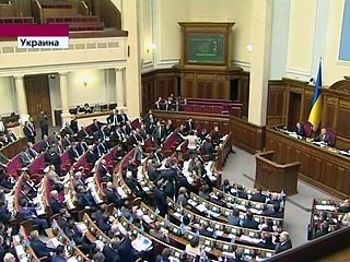 Парламент Украины отправил в отставку министра транспорта и собирается уволить еще шестерых членов Кабинета