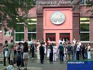 Набор в российские учебные заведения всех профессиональных уровней подготовки в 2009 году будет одним из самых сложных за последние годы, считает председатель Совета ректоров Новосибирской области