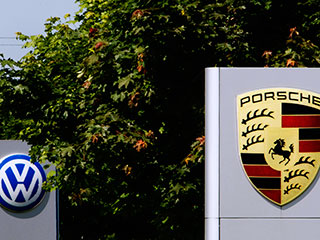 Германская автомобилестроительная компания Porsche Automobil Holding SE приняла решение об отказе от слияния с Volkswagen AG (VW)
