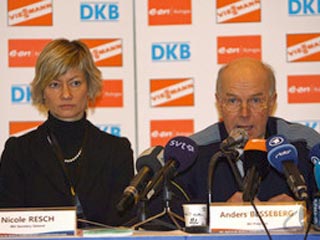 Вынесение приговора трем российским биатлонистам вновь отложено