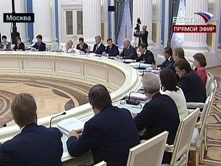 На заседании совета при президенте РФ по реализации приоритетных национальных проектов президент Дмитрий Медведев предложил изменить подход к строительству жилья эконом-класса