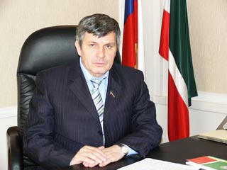 Спикер парламента Чечни Дукуваха Абдурахманов опроверг информацию о переговорах с бывшим эмиссаром сепаратистов Ахмедом Закаевым