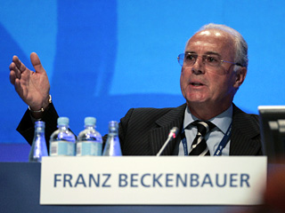 Чемпион мира 1974 года Франц Беккенбауэр считает, что в 2018 году мировое первенство должно пройти в одной из европейских стран