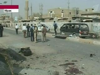 По меньшей мере 34 человек погибли в результате двух взрывов, произведенных смертниками в иракском городе Таль-Афар у дома местного судьи