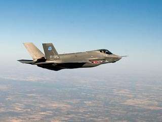 Израиль, озабоченный вопросами повышения своей боеспособности перед угрозами со стороны Ирана и Сирии, передал Пентагону официальную заявку на приобретение первой эскадрильи многоцелевых истребителей пятого поколения F-35