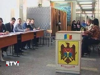 Острая борьба накануне перевыборов в парламент Молдавии грозит новыми погромами