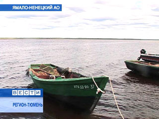 Спасатели обнаружили в субботу вечером катер, затонувший в Ямало-Ненецком округе