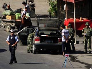 Китайская полиция исключает возможность того, что воскресный взрыв на нефтеперерабатывающем заводе в городе Урумчи, где неделю назад прошли кровавые беспорядки, был попыткой преднамеренной диверсии