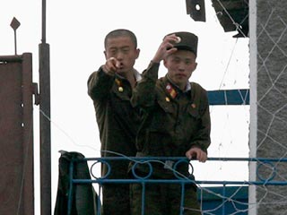 Около 300 тыс. северокорейских солдат стянуты к границе КНДР и Китая